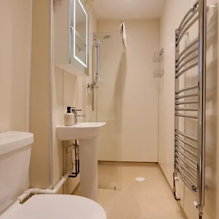 Heather - A Beautiful Cosy For Couples Holiday home